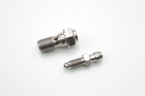 FotoBrake hose screw with bleed valve in titanium